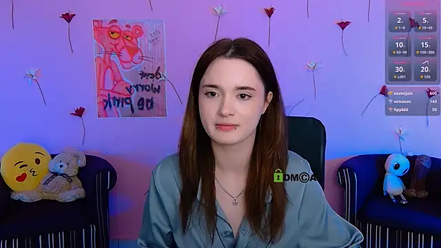liana_kisses webcam
