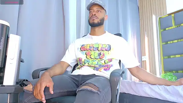 Oliver_bigblack_cock webcam