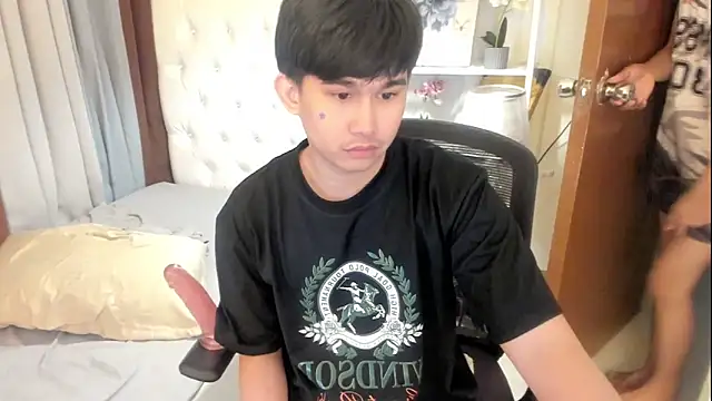 davincihugecock webcam