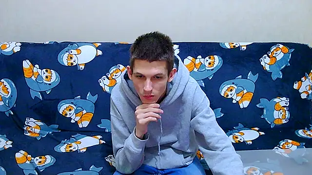 Lester_Broo