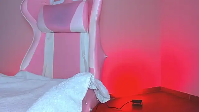 kataferreira777 - KataFerreira777's free webcam - UK Sex Cams