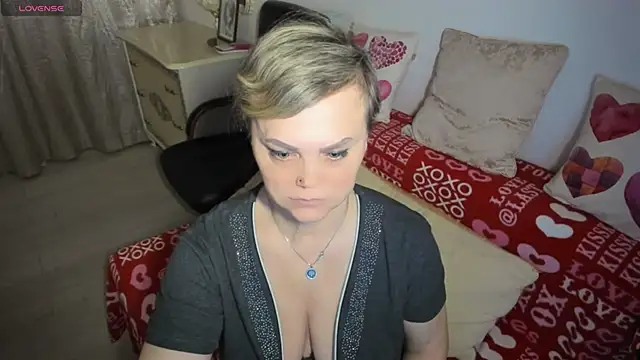 MildMature webcam