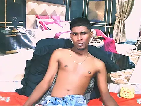 IndianThuggin webcam