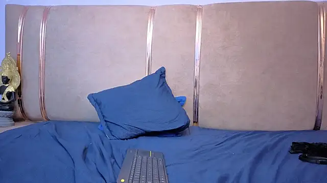 Violeta_Tepes webcam