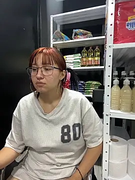meganvixi_ webcam
