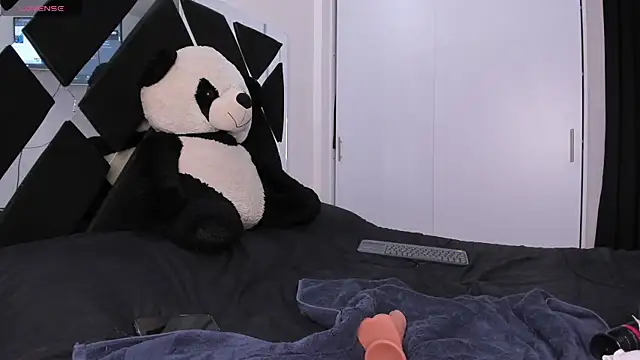Anniewine_