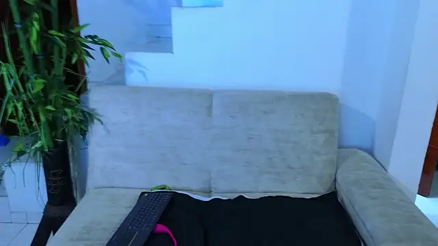 Lorenne_Miller webcam