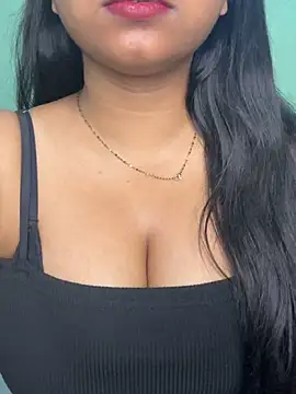 ishaani_0 (Ask my age) - 1 finger in phussy 🦋🦋