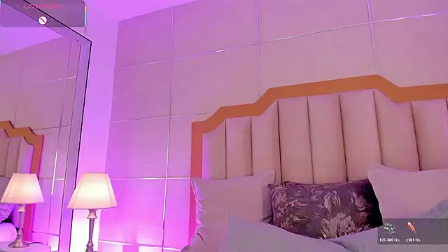 maddieparker (F young) - Anal plug+ rub my pussy in doggy😈🥵