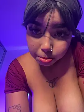 lucialauper_ webcam