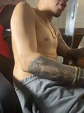 AlphaMasterXxx webcam