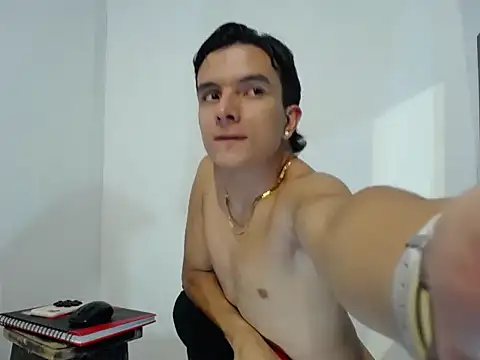 brian_xxx (M twink) - CUM SHOW FOR 699 TKN