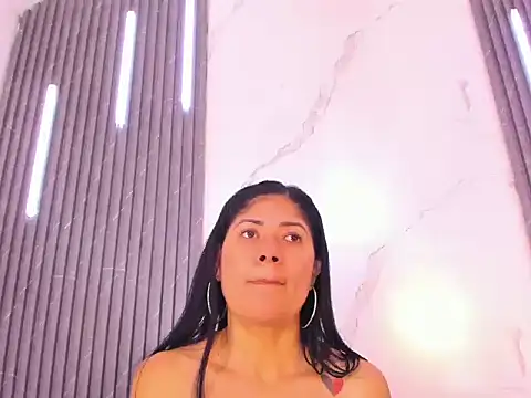 Isis__Love webcam