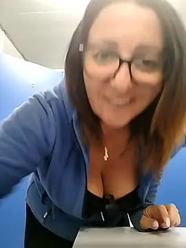 Milfa_nimfomana webcam
