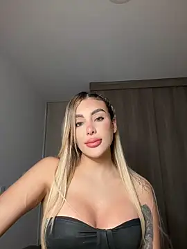 mi_suk11 webcam