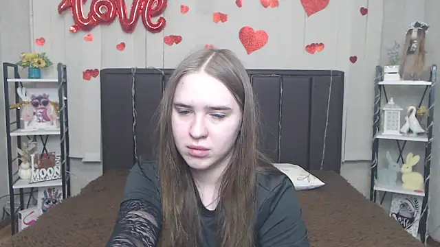 LauraHlot webcam