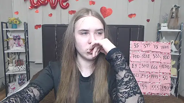 LauraHlot webcam