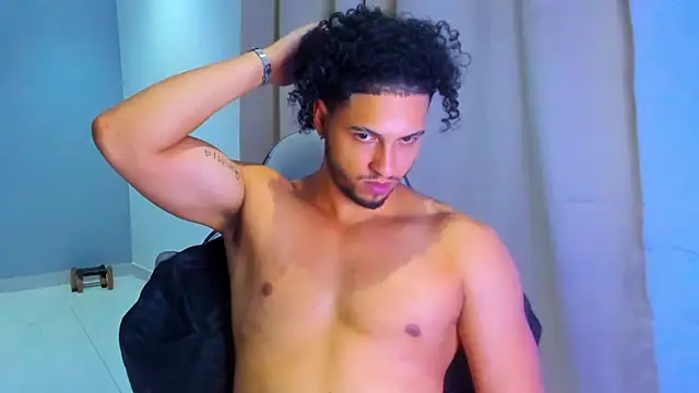 Kris_Khalifa69 webcam