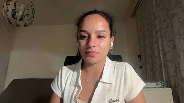 Maia_Park webcam