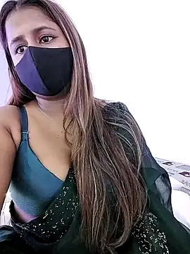 LoveLy-Soneya webcam