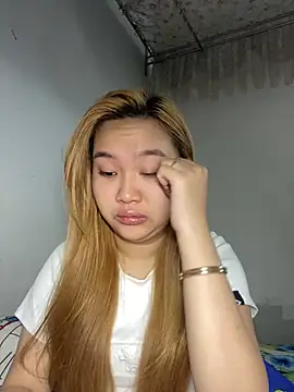 Almira6868 webcam
