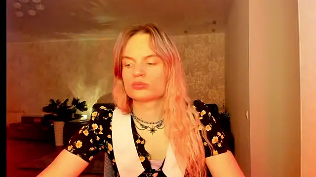 milliKira006 webcam