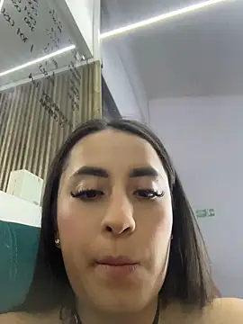 Antonella_Julieta webcam