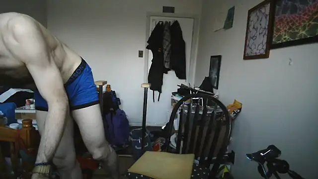 JohnnyMoves webcam