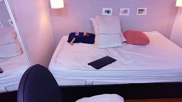kiara_evanss webcam