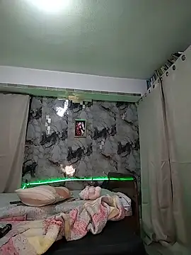 SaharQamar webcam