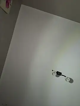 SunnyLeila2101 webcam