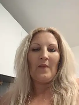 Divineblond