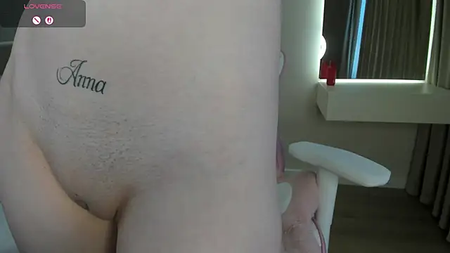 JenniferQueen11 webcam