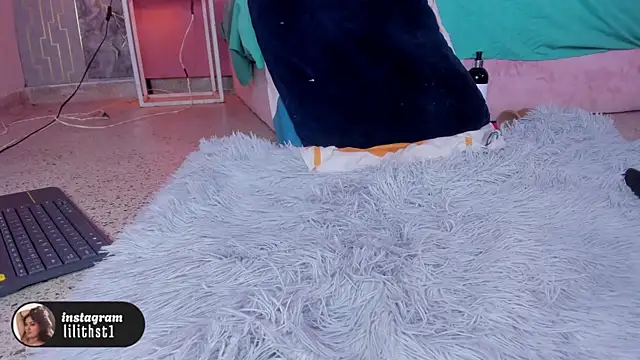 lilithst_ webcam