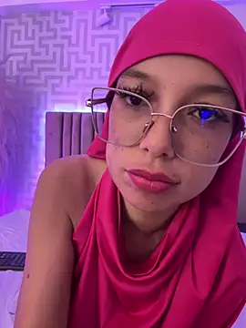 naishaa_ (F young) - - Blowjob+ saliva + ahegao 🍆🔥