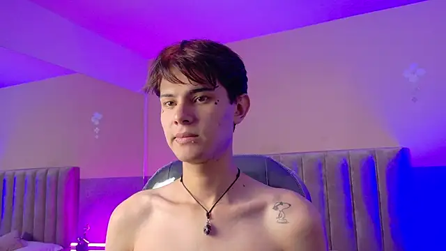 Derek_Sinn webcam