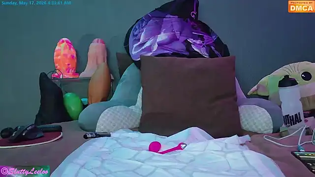 MissSluttyLeeloo webcam