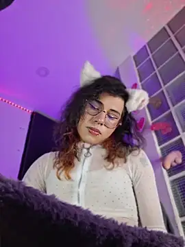Sweet-SharoKitty webcam