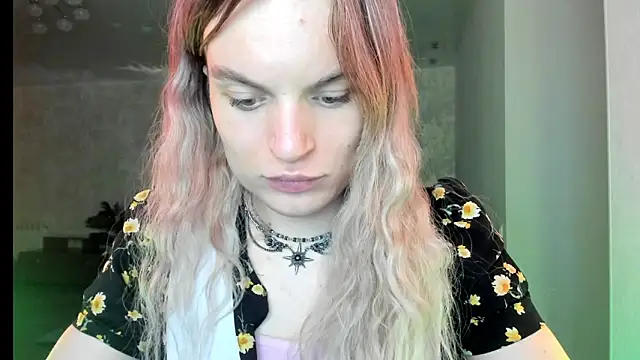 millikira006 - MilliKira006's free webcam - UK Sex Cams