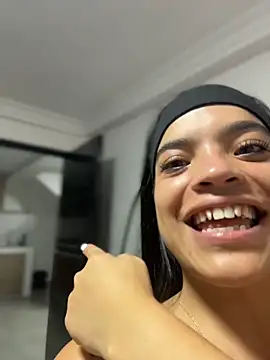 JuanitaMore01 live sex cam
