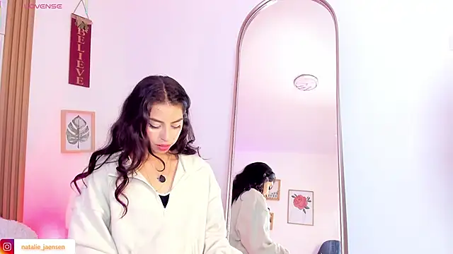 natalie_jaensen webcam