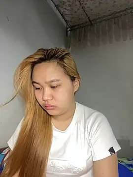 Almira6868 webcam