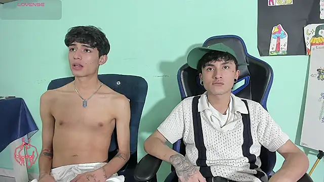 TYLERhHOT2005 webcam