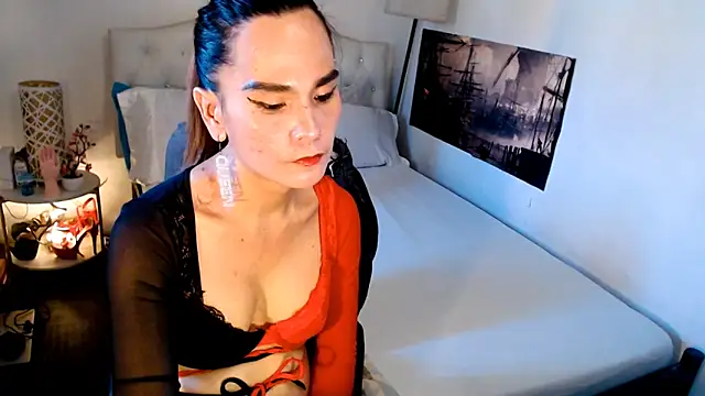 NinaDOM4CUM webcam