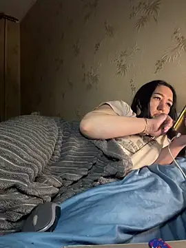 Naughtbaby_2025 webcam