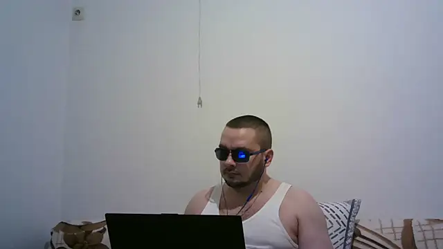 Black_Scorpion91 webcam