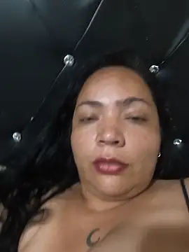 NIKOLE1301 webcam