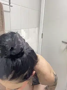 yumi-hot webcam