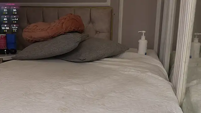ellette__ webcam