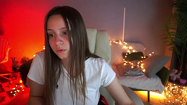 TinyNatalie webcam